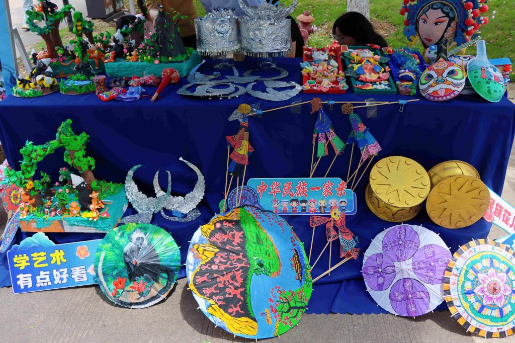 廣西優(yōu)秀民族文化展覽會各類主題特色展區(qū)。